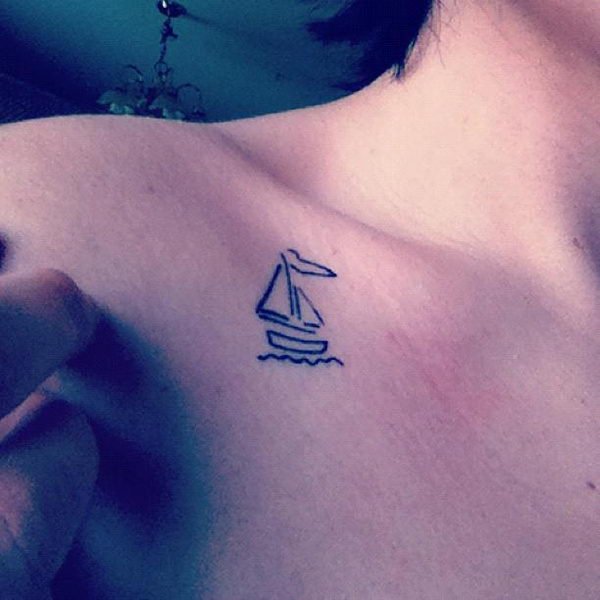 55 Cool Collar Bone Tattoos - Hative