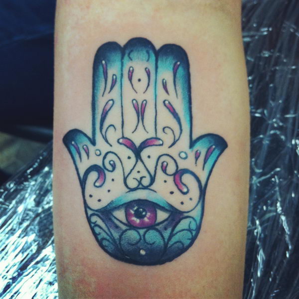 30 Cool Hamsa Tattoo Ideas with Meanings - Hative