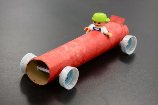 20 Homemade Transport Themed Toilet Paper Roll Crafts - Hative