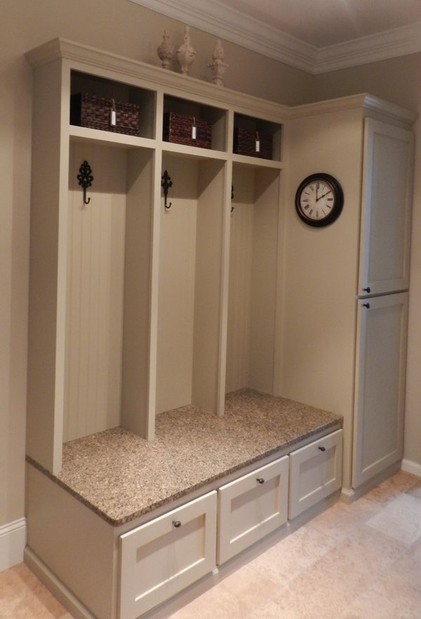 30+ Awesome Mudroom Ideas - Hative