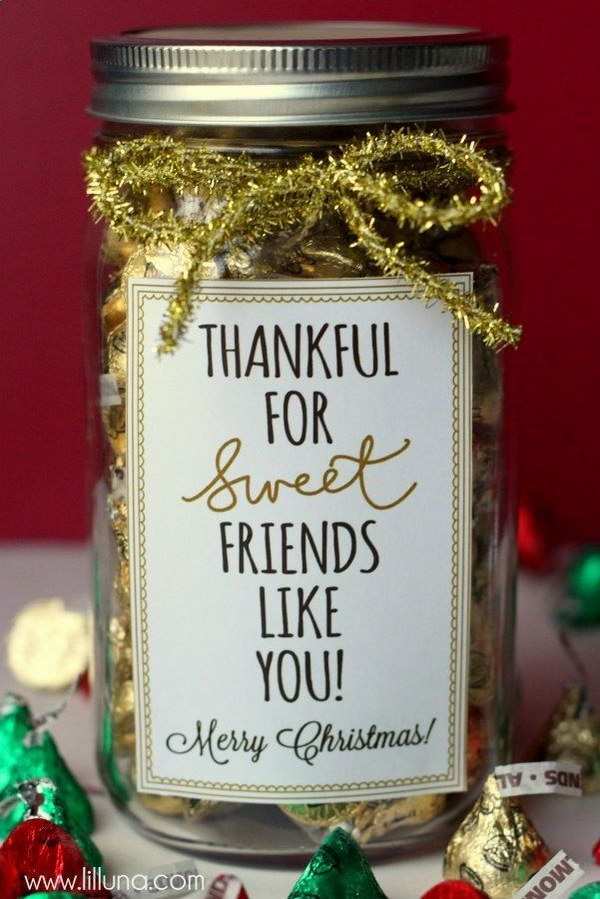 20+ Easy and Sweet Neighbor Gifts for Christmas Hative