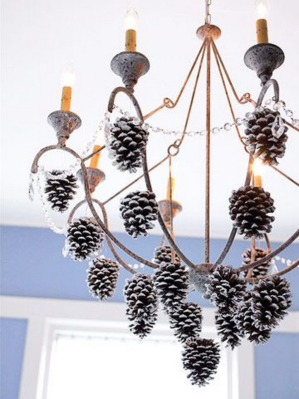30+ Festive DIY Pine Cone Decorating Ideas - Hative