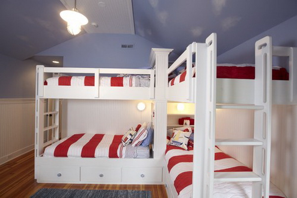 traditional-boys-bunkroom-design-by-stonebreaker-builders