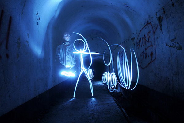 80+ Cool Light Painting Photography Images - Hative