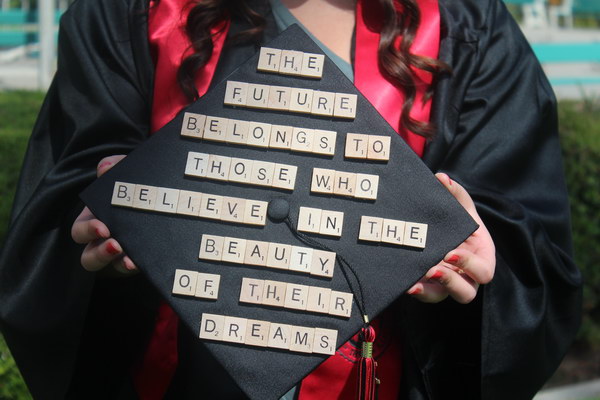 50 Awesome Graduation Cap Decoration Ideas - Hative