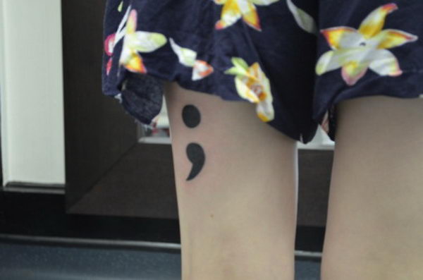 21-semicolon-tattoo-on-hip