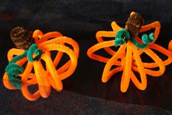 Halloween Pipe Cleaner Crafts For Kids