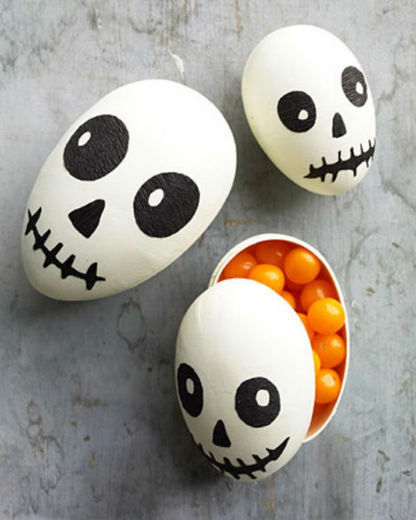 Easter Egg Skull Halloween Treat Box. Mischievous smiles make these skulls more sweet than scary.