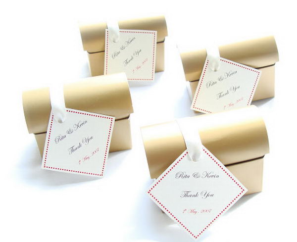 Mini Gold Chest Favour Boxes. These favour boxes with elegant personalized tags are perfect for weddings and other special events.