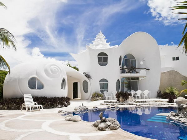 Conch Shell House (Isla Mujeres, Mexico).