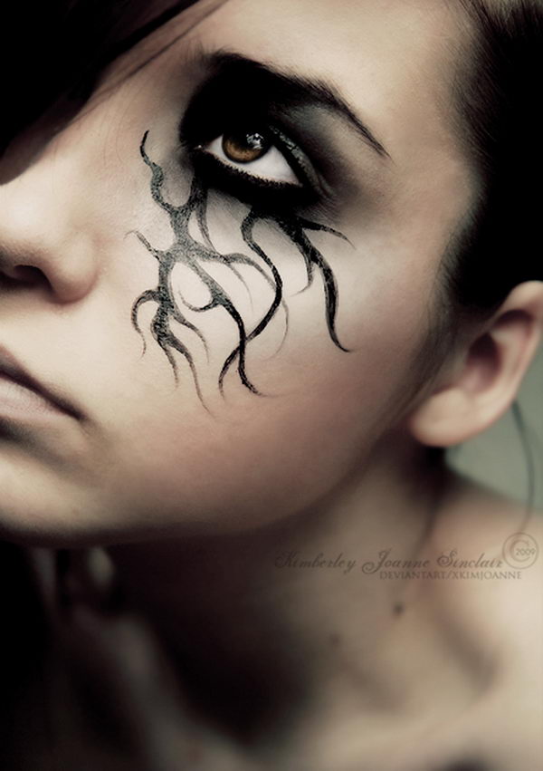 20 Cool Halloween Eye Makeup Ideas  Hative