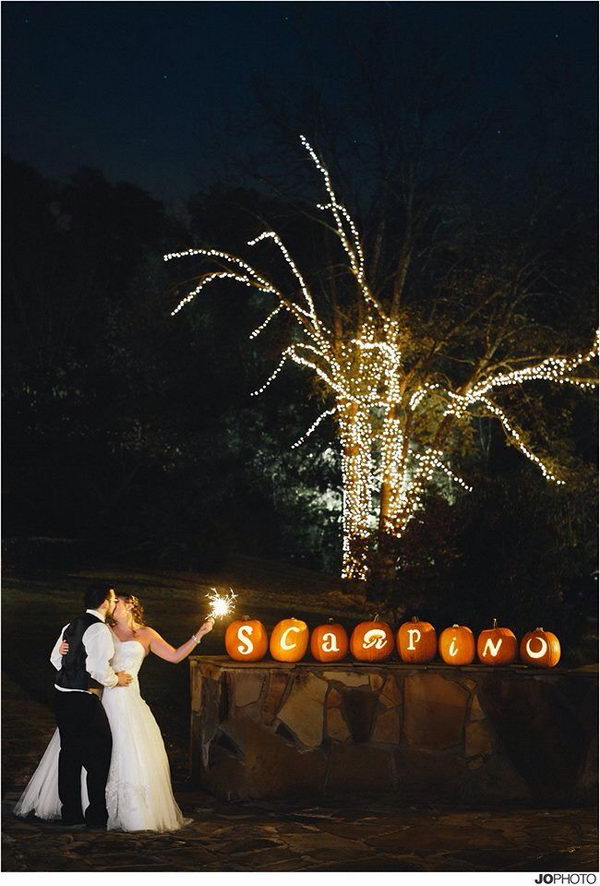 15 Cool Halloween Wedding Ideas - Hative