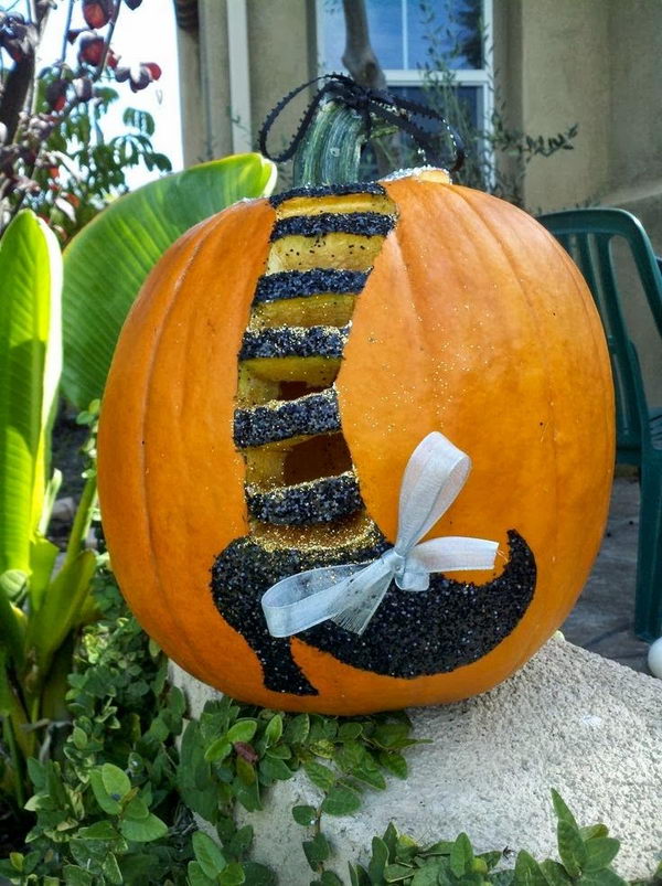 40 Awesome Pumpkin Carving Ideas for Halloween Decorating - Hative