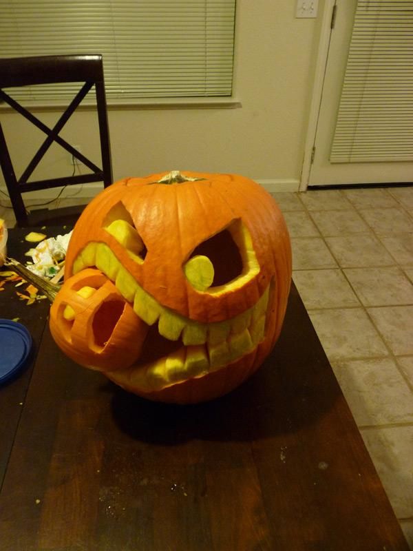 40 Awesome Pumpkin Carving Ideas for Halloween Decorating - Hative