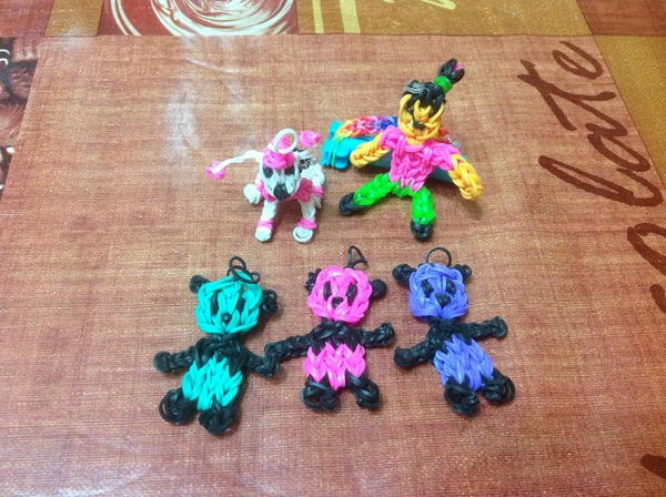 Rainbow Loom Pandas. Rainbow Loom is one of the hottest craft activities for kids.