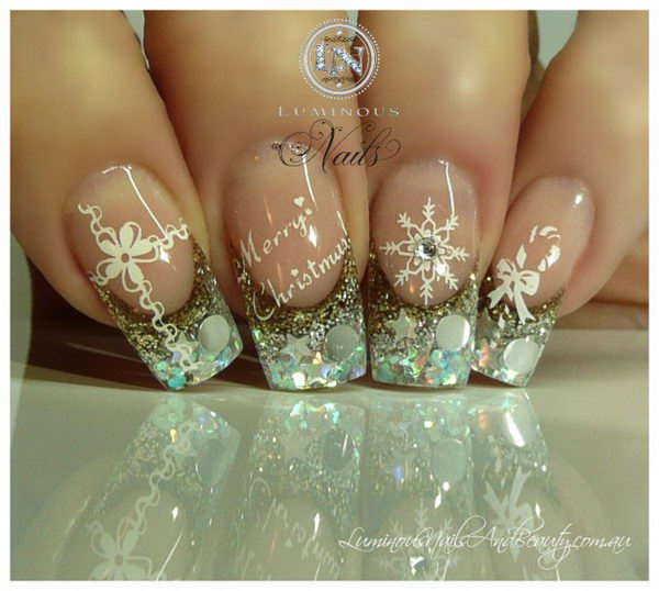 25 Cool Christmas Nail Designs - Hative