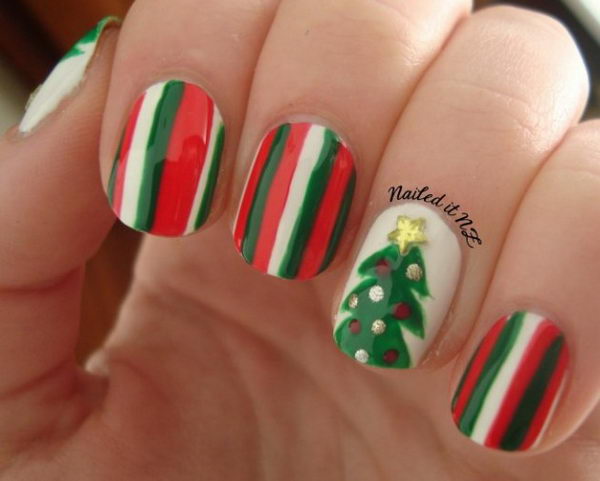 25 Cool Christmas Nail Designs - Hative