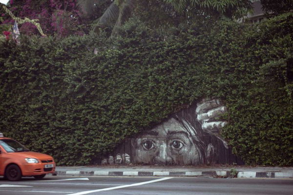 Kuala Lumpur, 2013. Street Art by Ernest Zacharevic.