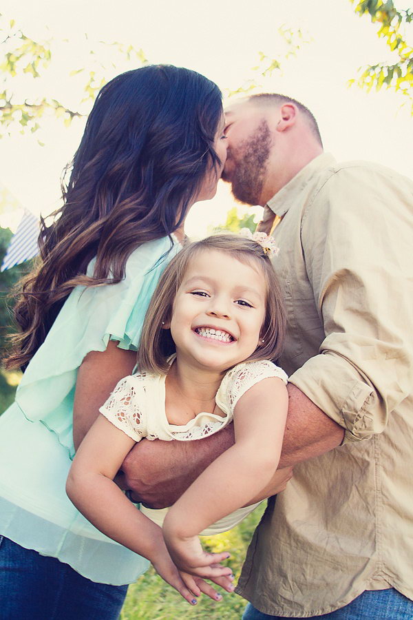 20 Fun And Creative Family Photo Ideas Hative