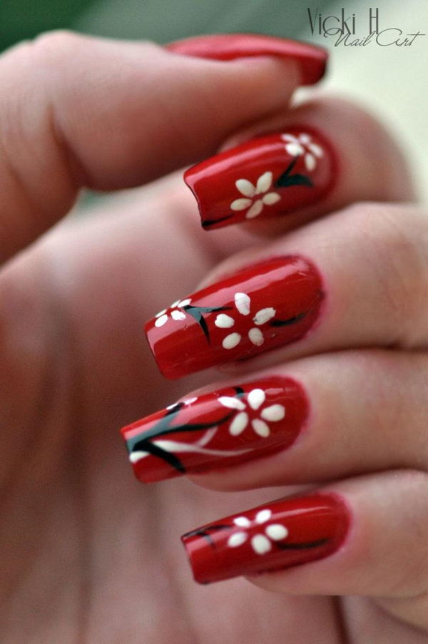 30 Pretty Flower Nail Designs - Hative