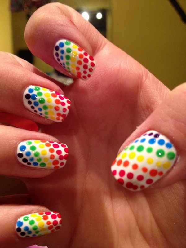 25 Cute Polka Dot Nail Designs - Hative