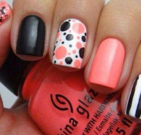 25 Cute Polka Dot Nail Designs - Hative