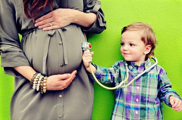 15-cool-pregnancy-photo-ideas-hative