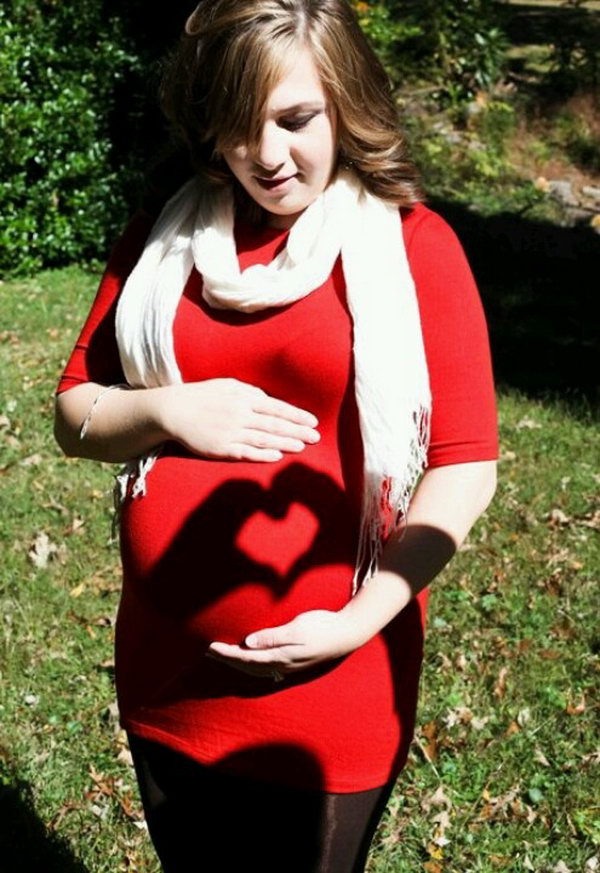 15 Cool Pregnancy Photo Ideas - Hative