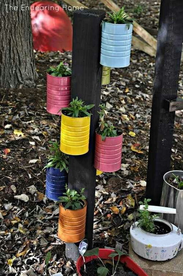 Make old soup cans into pot holders. Tin cans are not just for stacking up in your cabinet, tossing in the trash or sending to the recycle bin. Combine those with a rope, paints, craft papers and a generous helping of crazy imagination, and you will have a cool creation on your hands.