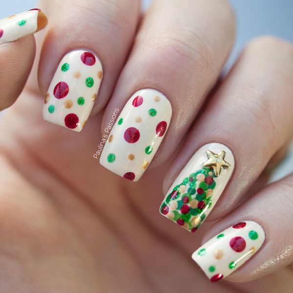 Celebrate The Holiday Season with Christmas Nail Art