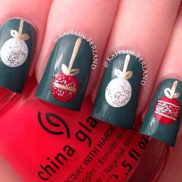 Celebrate The Holiday Season with Christmas Nail Art