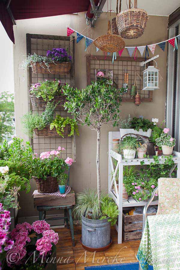 Balcony Garden Design Ideas Hative, How To Create A Small Balcony Garden