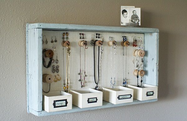 Creative Jewelry Storage and Display Idea.