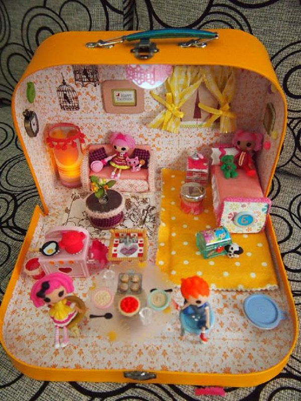 Doll House In A Suitcase,