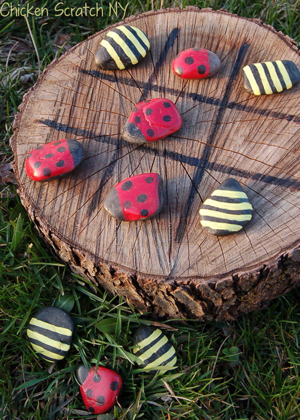 Outdoor Tic Tac Toe Board. Interesting things to do out there in your backyard. So simple and cheap to make, and you could play them with your kids or family anytime.