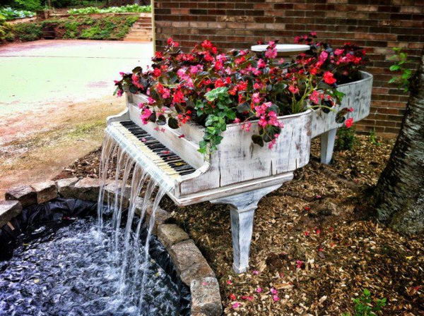 Creative Old Piano Repurposing Idea. Give your old piano a new life, and showcase your artwork to your friends.