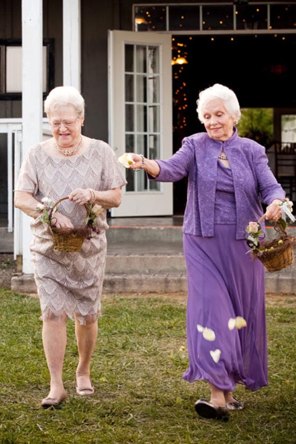 Enlist Grandmas as Flower girl. As it comes to the flower girl of your wedding, so many people take cute little girls as the best candidates. It doesn’t have to be so, your grandma with her kind smile will always be perfect to impress your wedding events.