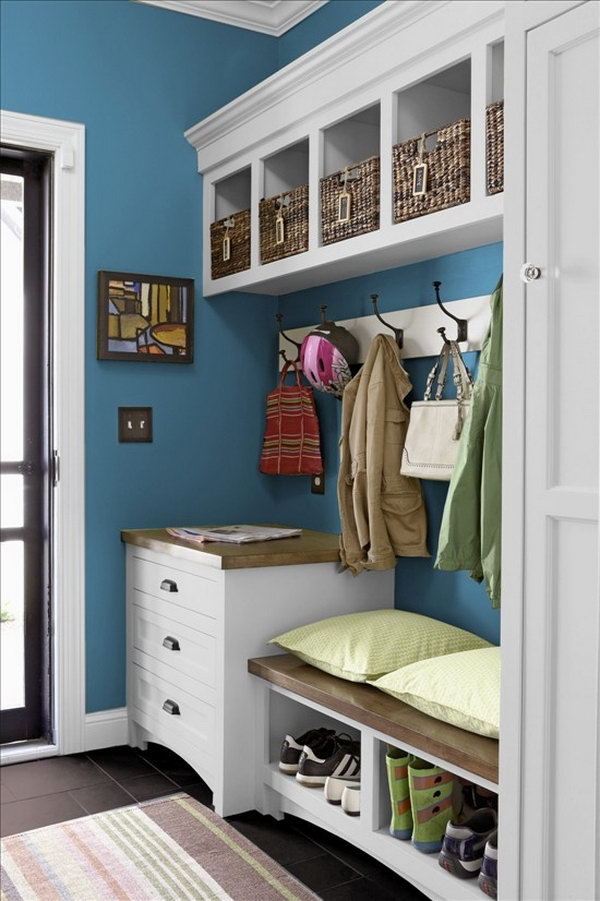 30+ Awesome Mudroom Ideas 2023