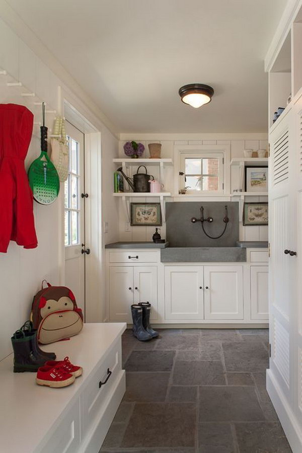 30+ Awesome Mudroom Ideas 2023