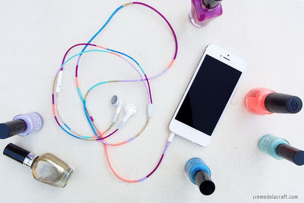 DIY Headphones with Nail Polish. Make your headphones more personalized and fashionable by painting them with the mixture of different colors of the nail polish. It’s super easy to make.