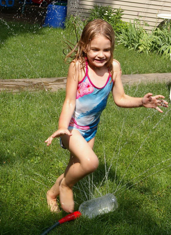 20 Cool And Fun Water Play Ideas For Kids In Summer - Hative-9774