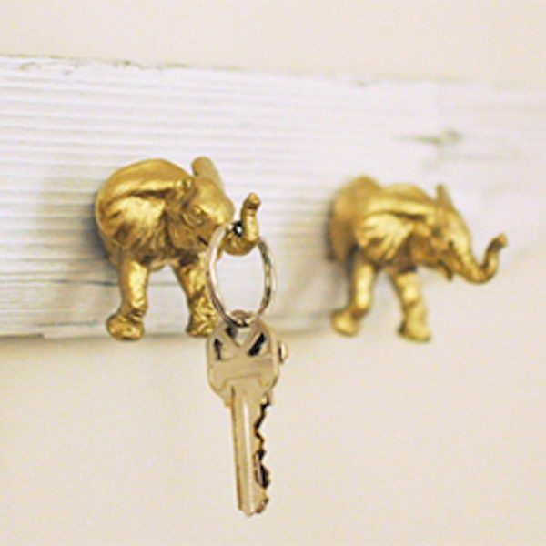 Spray Paint Dollar Store Plastic Animal Toys for Cute Key Holders.