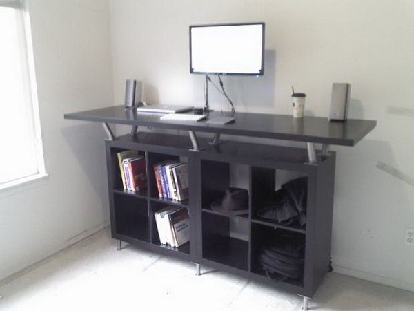 Featured image of post Ikea Computer Desk Hack : Within this range, most people should be able to find a height that fits.