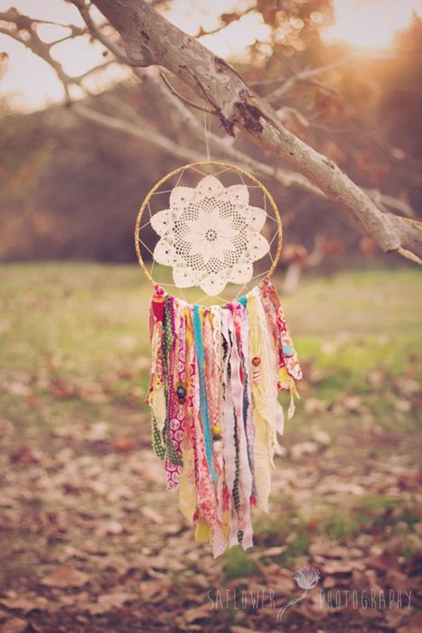 DIY Project Ideas & Tutorials: How to Make a Dream Catcher of Your Own