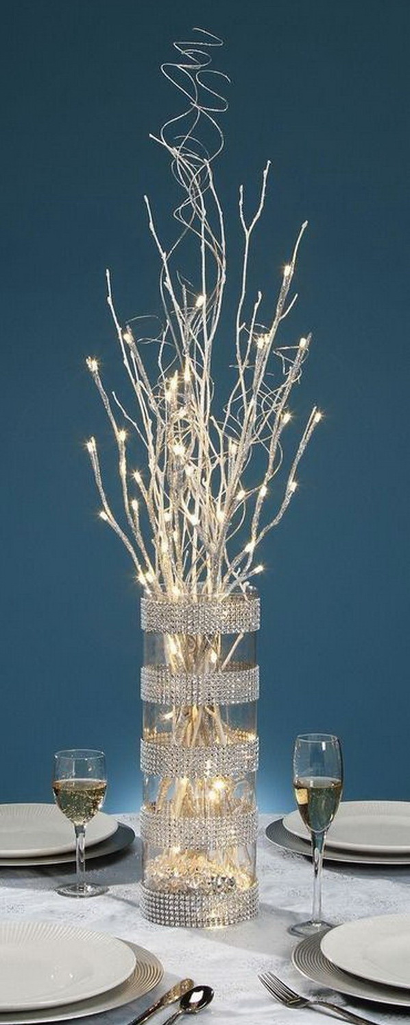 Awesome and Creative DIY Holiday Centerpiece Hative
