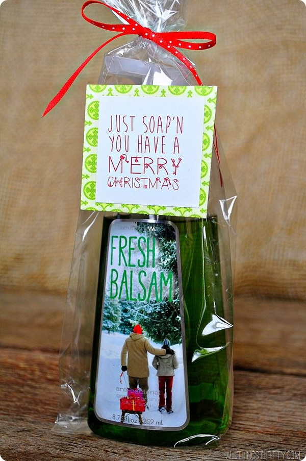 20+ Easy and Sweet Neighbor Gifts for Christmas - Hative