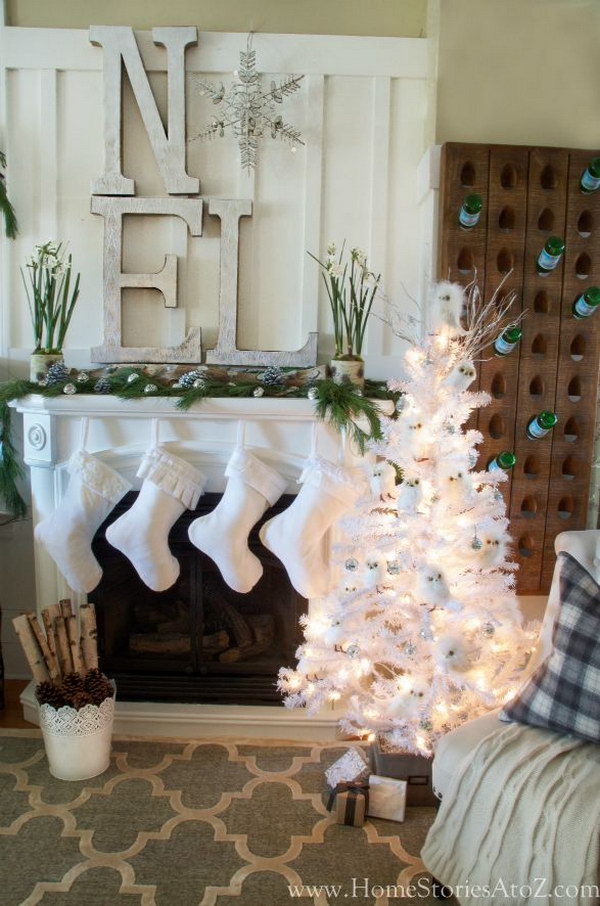 25+ Gorgeous Christmas Mantel Decoration Ideas &amp; Tutorials ...