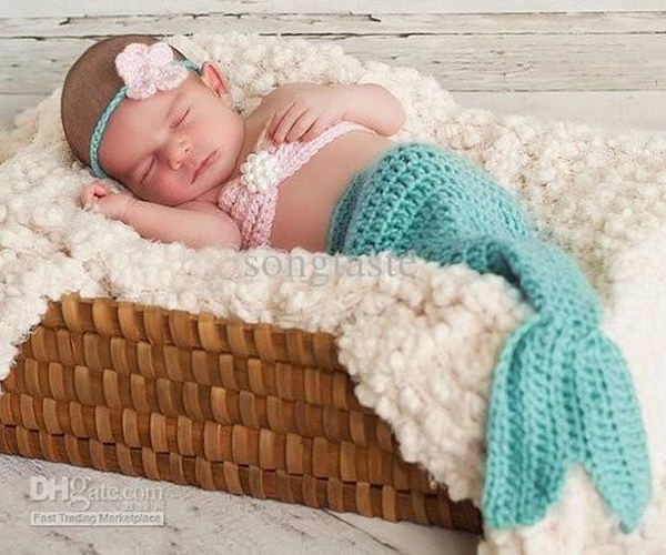 Crochet Mermaid Tail Set . 