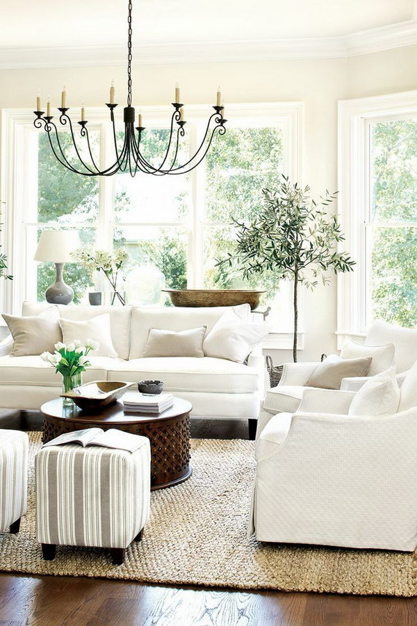 Living Room Layout: Emphasis On Conversation. 