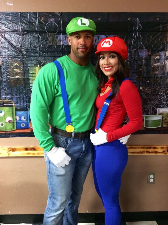 60+ Cool Couple Costume Ideas - Hative